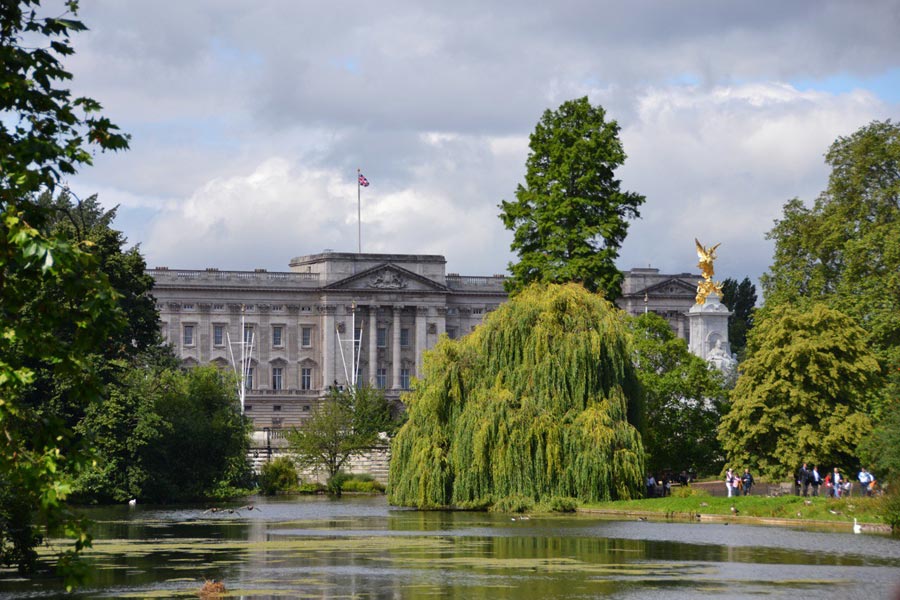 Royal Garden Buckingham Palace
